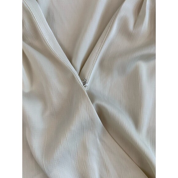 ASTR The Label Cream Cross Over Top size Small - Picture 7 of 11